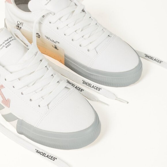 OFF-WHITE Low Vulcanized Canvas Low-Top Sneakers - Picture 7 of 16